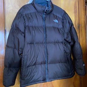 Men’s brown puffy Northface jacket